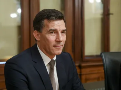 vodja svetni&scaron;ke skupine Gibanje Svoboda mag. Samo Logar- 03.01.2023 &ndash; Mestni svet MOL - podpis koalicijskega sporazuma o sodelovanju med Listo Zorana Jankovića (LZJ) in Gibanjem Svoboda (GS) v Mestnem svetu MOL,&nbsp;//FOTO: Luka Cjuha