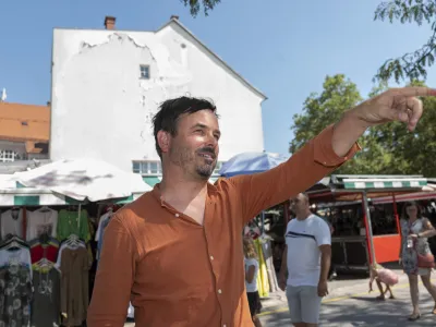 - 21.08.2023 - Rok Žnidar&scaron;ič, arhitekt - mestni urbanist Ljubljane in ljubljanski podžupan od leta 2023 zadolžen za področje urbanizma, mestni svetnik Liste Zorana Jankovića, vodja arhitekturnega ateljeja Medprostor //FOTO: Nik Erik Neubauer