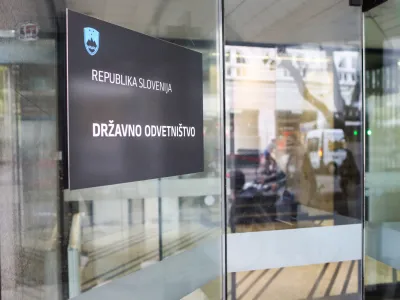 Na pravosodnem ministrstvu podpirajo spremembe, ki bi krepile samostojnost in avtonomnost državnih odvetnikov, koalicija pa &scaron;e ni poenotena.