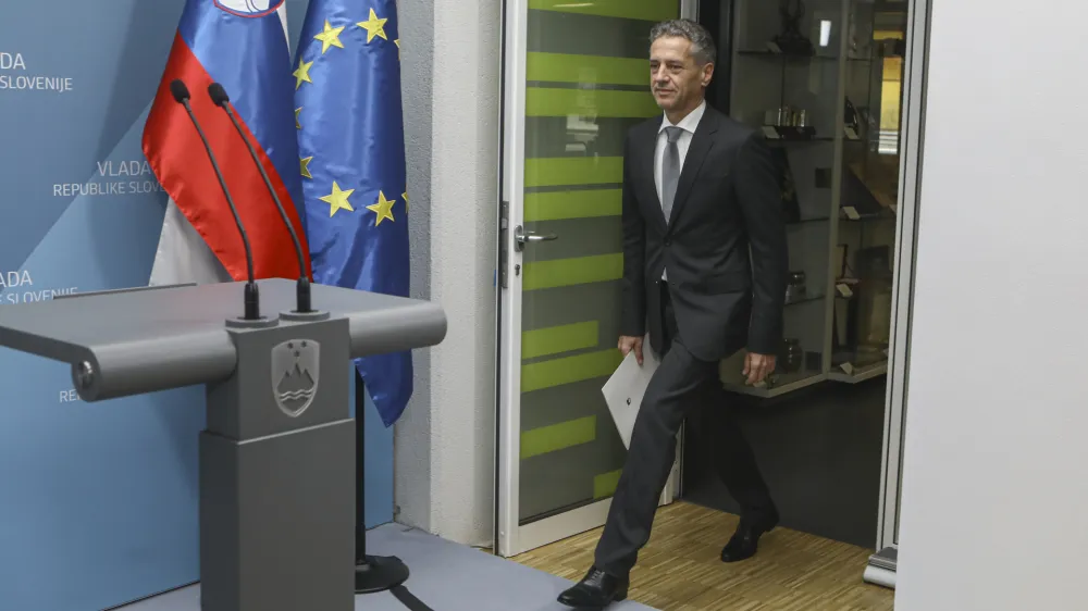 Milo&scaron; Njegoslav Milović je predsedniku vlade Robertu Golobu svetoval pri prenosu osebnega varovanja s policije neposredno na vlado.