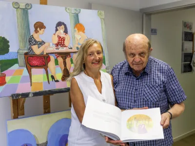 Vodja ateljeja Erika Pavlin že dvajset let sodeluje z 74-letnim Pavlom Franzom, s katerim sta pred kratkim tudi predstavila knjigo Debelu&scaron;ke ljubljanske. F Bojan Velikonja