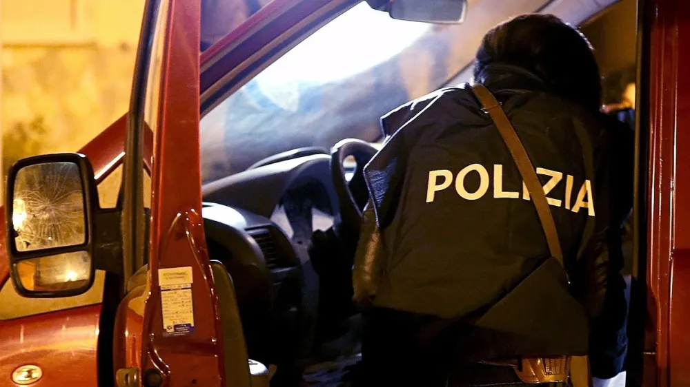 mafija, policija, italija, nogomet