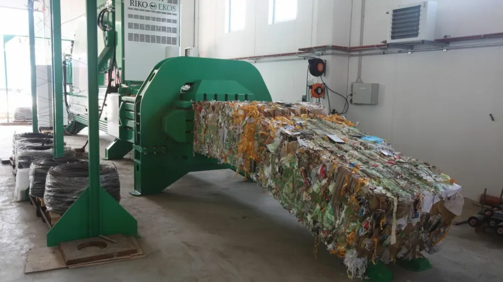 Za potrebe strank vedno poi&scaron;čejo nove re&scaron;itve in tehnologije, s katerimi jim omogočijo predelavo najrazličnej&scaron;ih materialov ter njihovo ponovno uporabo. F Riko Ekos