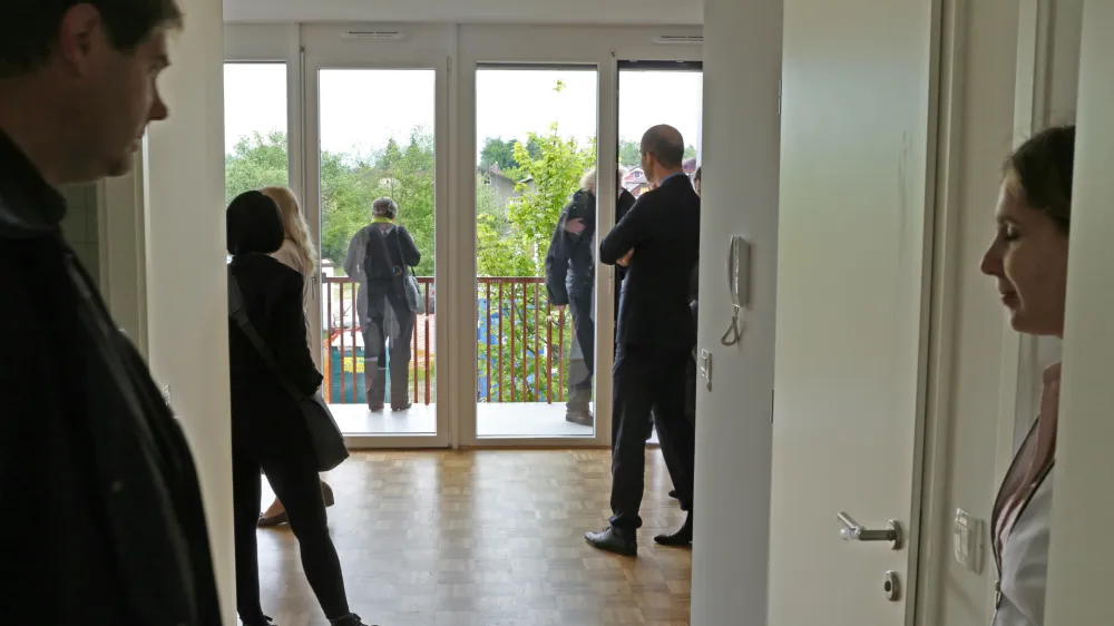 - 19.05.2016 - nova stanovanjska soseska Dolgi most, Ob progi 3 v Ljubljani - neprofitna stanovanja Javnega stanovanjskega sklada Mestne občine Ljubljana (MOL) - nepremičnine//FOTO: Bojan Velikonja