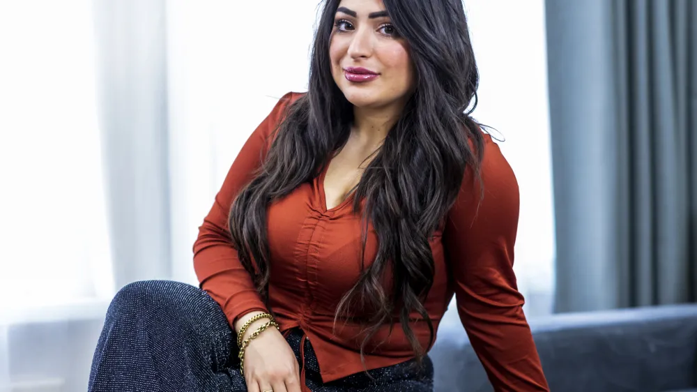 Lale G&uuml;l, nizozemska pisateljica