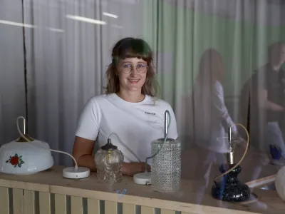 V podhodu Bežigrajska vrata pod železni&scaron;ko postajo je nastal nov ustvarjalni prostor Jugo&scaron;ik oblikovalke Nine Savič. Foto: Jaka Gasar