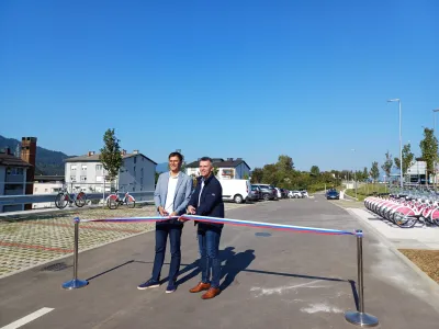 Zlato polje parkiri&scaron;če