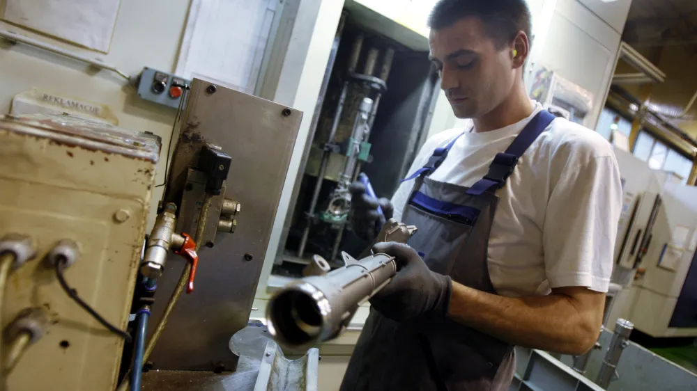 Po prepričanju direktorja podjetja BSH Bo&scaron;tjana Gorjupa bi morala podjetja iskati nove trge, izven Evrope, postati agilnej&scaron;a, oditi iz cone jamranja in iz krize iziti kot zmagovalci. Fotografija je simbolična.