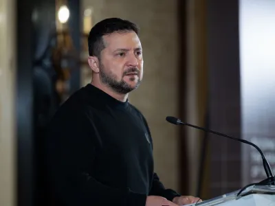 HANDOUT - 30 September 2023, Ukraine, Kiev: Ukrainian President Volodymyr Zelensky speaks at the First International Defense Industry Forum. Photo: President Of Ukraine/APA Images via ZUMA Press Wire/dpa - ACHTUNG: Nur zur redaktionellen Verwendung und nur mit vollst&auml;ndiger Nennung des vorstehenden Credits