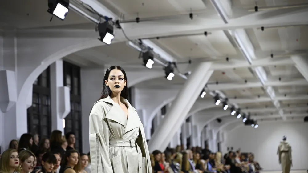 <br><br>- 02.10.2023 &ndash; Center Rog &ndash; 14. ljubljanski teden mode &ndash; LJFW 2023 - <br><br>//FOTO: Nik Erik Neubauer