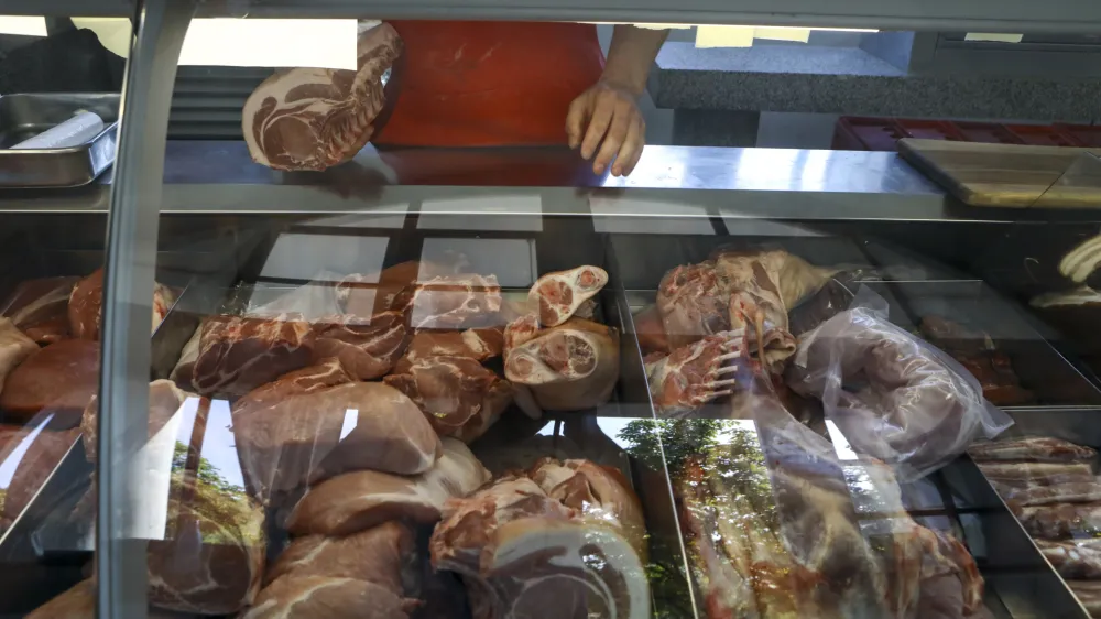 Zama&scaron;čenost govejega stegna odraža, kako je bila žival pitana in ali gre za vrhunsko govedino.&nbsp;