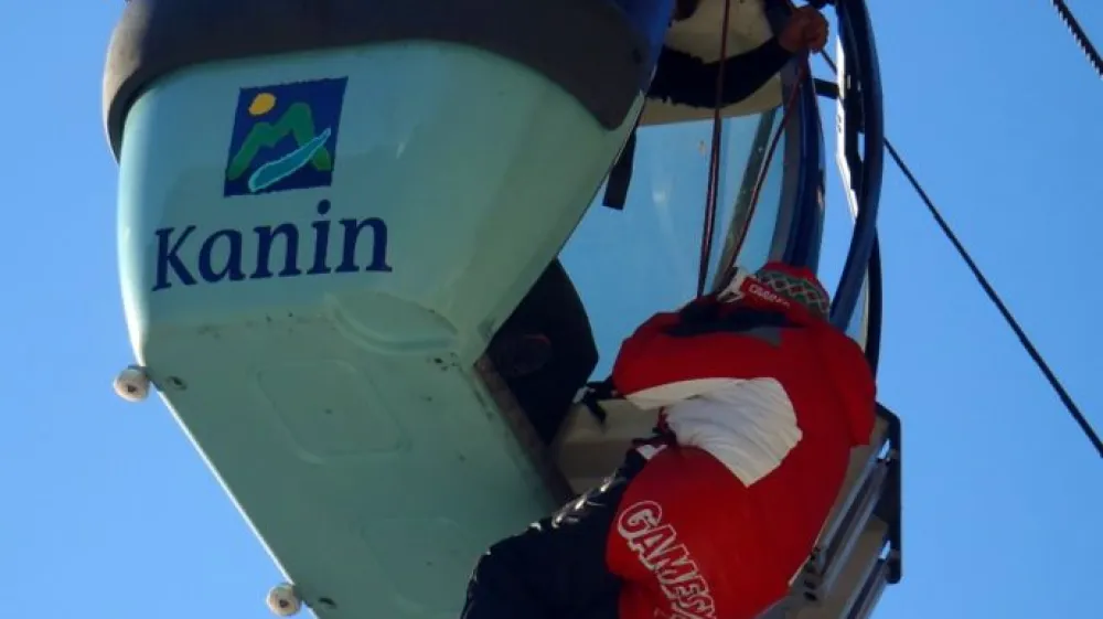 re&scaron;evanje iz kabine na Kaninu