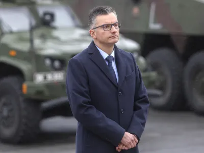 minister za obrambo Marjan &Scaron;arec- 31.03.2023 &ndash; Slovenska vojska (SV) - Voja&scaron;nica Ivana Cankarja Vrhnika - obisk predsednice republike v okviru katerega se je seznanila s stanjem pripravljenosti Slovenske vojske v letu 2022, //FOTO: Jaka Gasar
