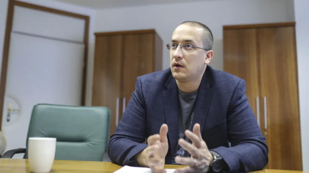 Jure Leben je bil minister za okolje in prostor v vladi Marjana &Scaron;arca. S te funkcije je moral odstopiti zaradi afere maketa. Foto: Jaka Gasar&nbsp;