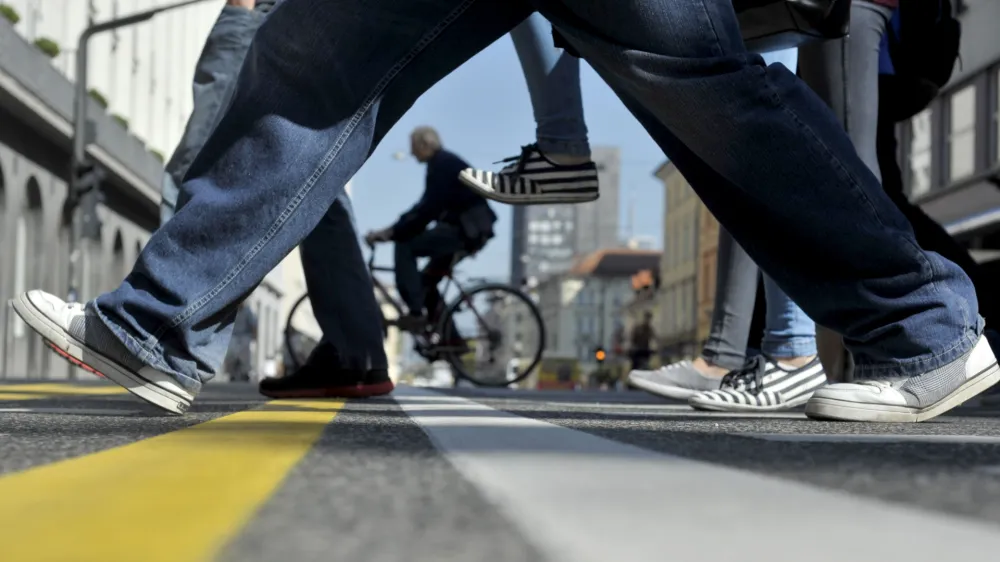 Če se bodo predpisov držali tako vozniki kot pe&scaron;ci, bo prometna varnost zagotovo bolj&scaron;a.