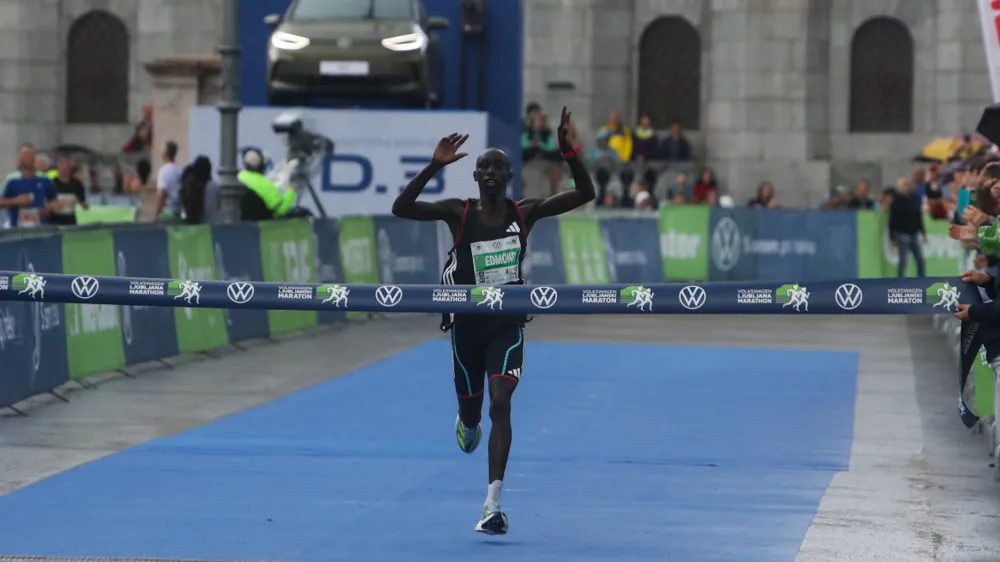 zmagovalec - 22. 10.2023 - 27. Ljubljanski maraton 2023 - največji teka&scaron;ki dogodek v Sloveniji -&nbsp;//FOTO: Bojan Velikonja