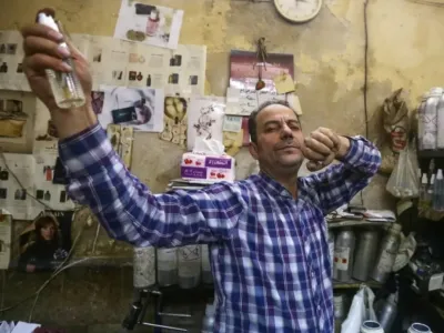 Sirijec izdeluje parfume