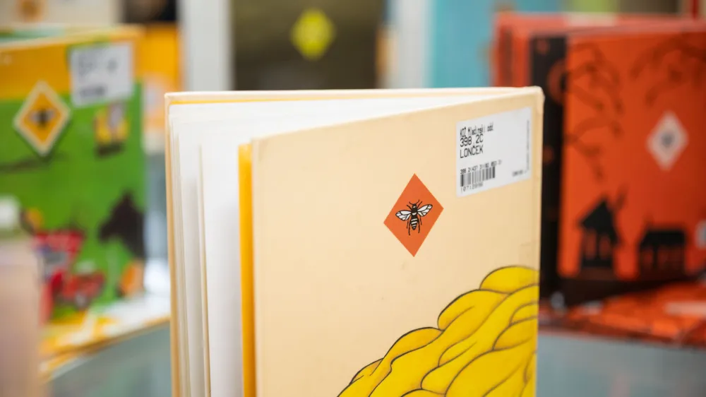 Ljubljana, knjiznica Otona Zupancica.<br>Osrednja prireditev ob 70-letnici Cebelice, najstarejse slikaniske zbirke na Slovenskem, ki jo je pripravila Mladinska knjiga v sodelovanju z Mestno knjiznico Ljubljana.