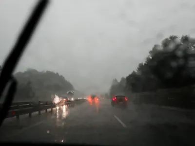 - Nevihta, nevihtni oblak. &Scaron;tajerska avtocesta Maribor - <br>Ljubljana<br><br>- 19.07.2023 &ndash; vreme - oranžno opozorilo za celotno Slovenijo &ndash; nevihtni pas - nevihte<br> <br>//FOTO: Bojan Velikonja