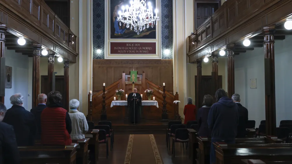 mag. Geza Filo, duhovnik v ECO Ljubljana in biv&scaron;i &scaron;kof- 29.10.2023 - Evangeličanska cerkev Primoža Trubarja v Ljubljani &ndash; bogoslužje - ma&scaron;a //FOTO: Jaka Gasar