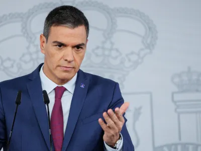 03 October 2023, Spain, Madrid: Acting Spanish Prime Minister Pedro Sanchez speaks during a press conference following a meeting with King Felipe VI of Spain. Photo: Alejandro Mart&iacute;nez V&eacute;lez/EUROPA PRESS/dpa