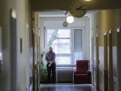 Bolniki, ki v Sloveniji nimajo možnosti zdravljenja v primernih rokih, se v tujino največkrat odpravijo na preiskave s PET CT. Fotografija je simbolična.&nbsp;