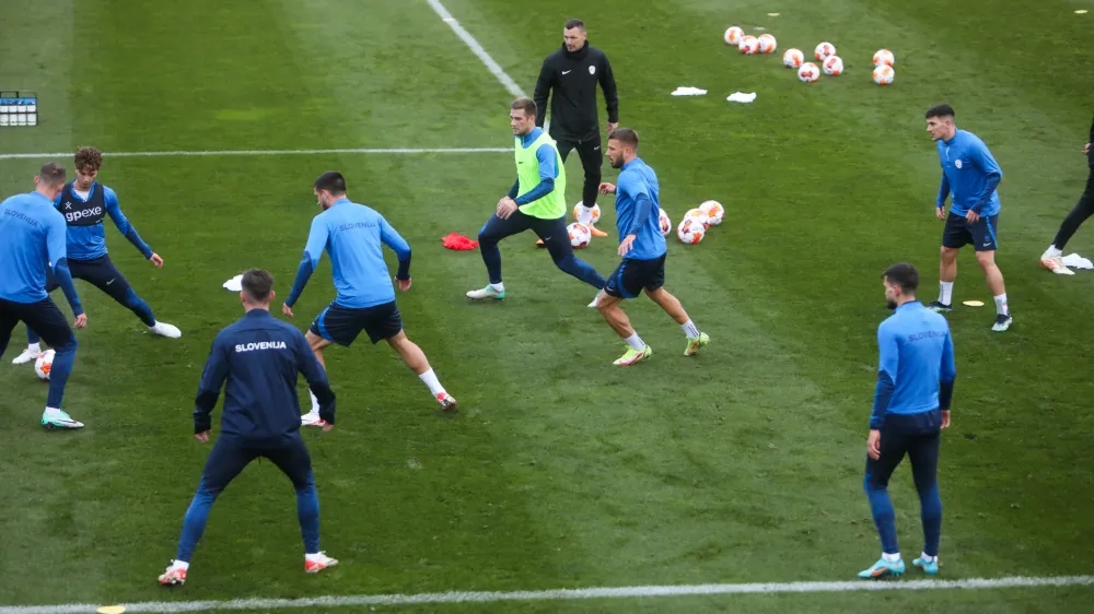 - 13.11.2023 &ndash; Nacionalni nogometni center Brdo - nogometna reprezentanca - trening &ndash; priprave pred tekmama z Dansko in Kazahstanom; //FOTO: Bojan Velikonja