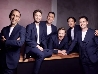 Vokalna zasedba The King's Singers že več kot 50 let na največjih svetovnih odrih pooseblja zlati standard a cappella petja.&nbsp;