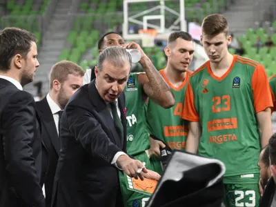 trener Olimpije Simone Pianigiani- 11.10.2023 &ndash; ko&scaron;arka - tekma Cedevita Olimpija - Joventut Badalona, evropski pokal, 2. krog: //FOTO: Nik Erik Neubauer