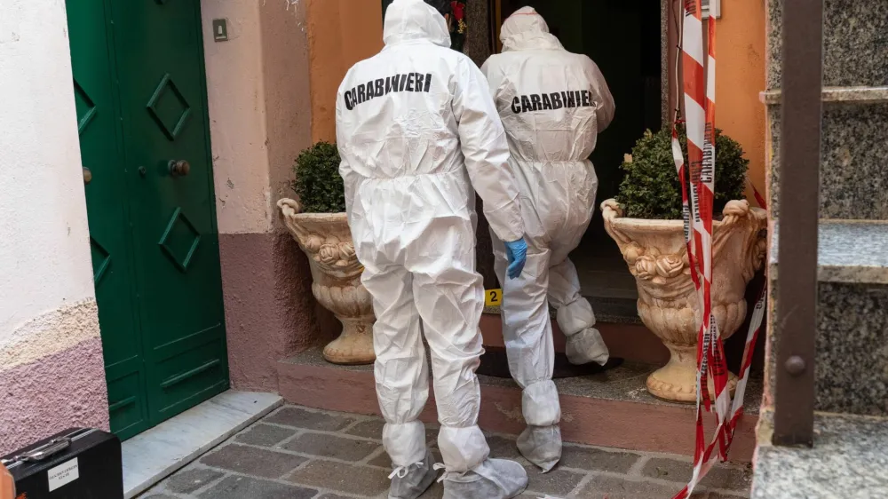 Večino od obtoženih so v obsežni operaciji, v kateri je sodelovalo več kot tri tisoč policistov, aretirali decembra 2019.&nbsp;