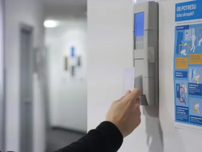 Ljubljana.<br>Evidentiranje delovnega casa.<br>Foto: STA