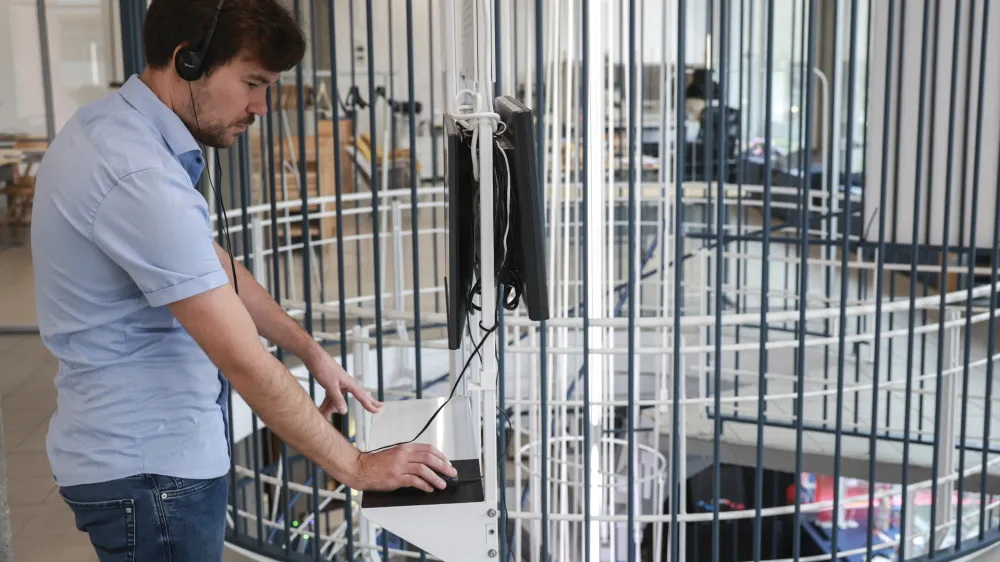 V Računalni&scaron;kem muzeju lahko tudi na interaktiven način preverite, kako hitro je lahko neka informacija popačena.
Foto: Jaka Gasar