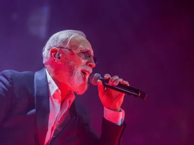 Dino Merlin je navdu&scaron;il na &scaron;tirih zaporednih razprodanih koncertih v Beogradu. F instagram