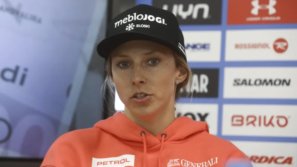 Ana Bucik- 16.10.2023 - Smučarska zveza Slovenije &ndash; mo&scaron;ka in ženska alpska smučarska reprezentanca pred prvo tekmo sezone 2023/24 svetovnega pokala v S&ouml;ldnu &ndash; alpski smučarji //FOTO: