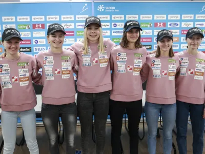 - 28.11.2023 &ndash; tiskovna konferenca smučarskih skakalk pred novo sezono //FOTO: Jaka Gasar