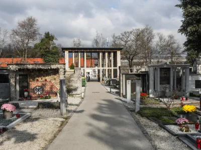 - 18.11.2021 - Pokopali&scaron;če Vič v Ljubljani - //FOTO: Bojan Velikonja