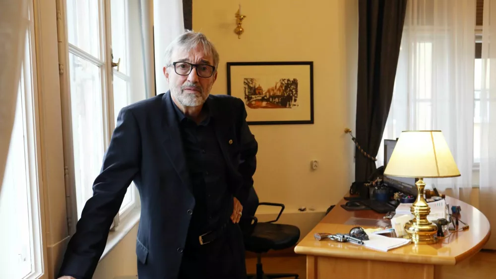 - 05.12.2023 - dr. Miodrag Đorđević, predsednik Vrhovnega sodi&scaron;ča RS od februarja 2023 //FOTO: Tomaž SkaleOPOMBA: DNEVNIKOV OBJEKTIV - INTERVJU 2023