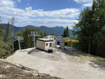 V času, ko divji petelin potrebuje mir, bo sedežnica Vitranc mirovala, prav tako bo zaprt Mojčin dom.&nbsp;