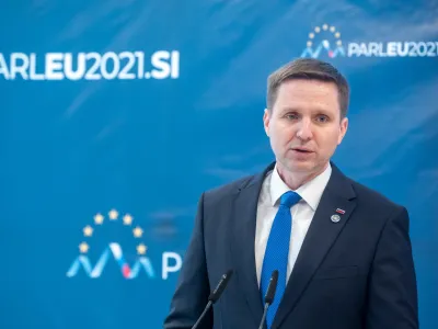 Brdo pri Kranju, Kongresni center Brdo.<br>Konferenca predsednikov parlamentov drzav clanic EU.<br>Skupna izjava za medije predsednika DZ Igorja Zorcica, predsednika DS Alojza Kovsce in predsednice Evropskega parlamenta Roberte Metsola pred zacetkom konference predsednikov parlamentov drzav clanic EU.<br>Predsednik DZ Igor Zorcic.