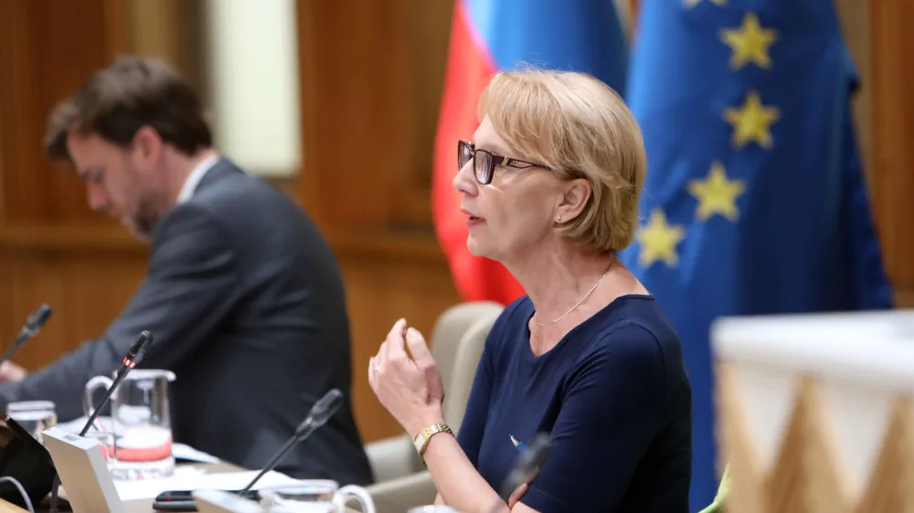 dr. Vida Čadonič &Scaron;pelič, predsednica Odbora DZ za kmetijstvo, gozdarstvo in prehrano <br><br>- 12.07.2023 - Odbor DZ za kmetijstvo, gozdarstvo in prehrano - javna predstavitev mnenj o predlogu novele zakona o za&scaron;čiti živali,<br><br>//FOTO: Tomaž Skale<br>