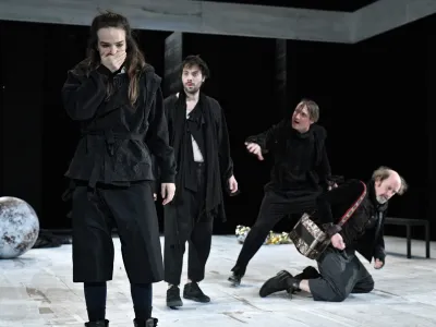 William Shakespeare: Kar hočete, SNG Drama Ljubljana 2023, režija Janusz Kica