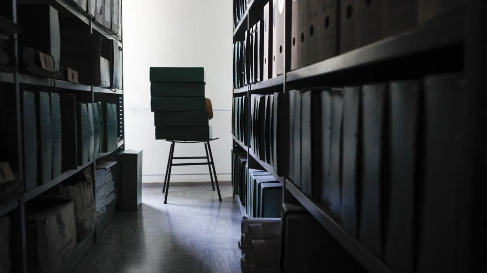 fascikli - redniki - mape - - 01.04.2014 - Arhiv Republike Slovenije &nbsp;- varstvo nacionalne arhivske kulturne dedi&scaron;čine od 9. stoletja, Zvezdarska 1 v Ljubljani //FOTO: Luka Cjuha