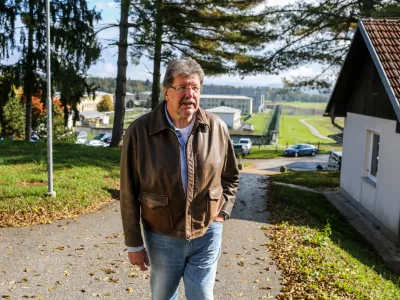 Igor Bavčar, politik, politolog in gospodarstvenik - nekdanji minister za notranje zadeve in nekdanji predsednik uprave Istrabenza, ki zaradi pranja denarja pri prodaji delnic od septembra 2017 na Dobu prestaja zaporno kazen - 16.10.2019 - Zavod za prestajanje kazni zapora Dob pri Mirni &ndash; zapor - dislocirani polodprti oddelek Slovenska vas 14, Mirna //FOTO: Bojan VelikonjaOPOMBA: INTERVJU ZA OBJEKTIV