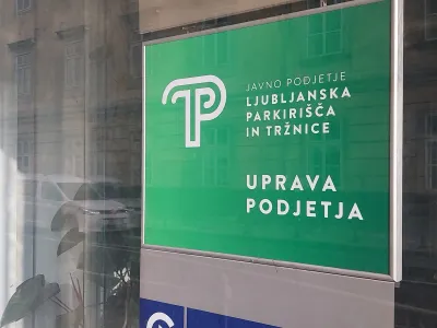 Mestni svetniki bodo danes odločali o povečanju &scaron;tevila nadzornikov v javnih podjetjih Ljubljanska parkiri&scaron;ča in tržnice ter Žale. Foto: Vanja Brkić