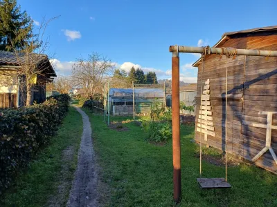 Vrtičkarje v Preski so pozvali, da z zemlji&scaron;ča, ki ga uporabljajo, odstranijo vse stvari.&nbsp;