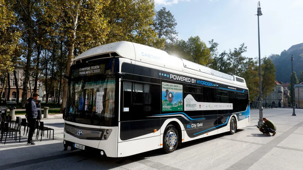 Avtobus na vodik je ljubljanska občina testirala leta 2022 v sklopu evropskega tedna mobilnosti.&nbsp;