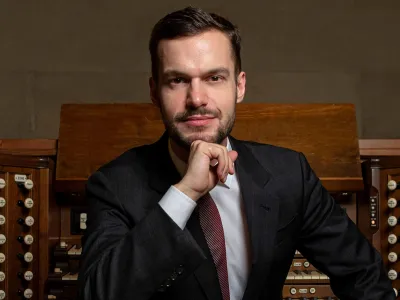 Nathan Laube je ta hip eden najbolj atraktivnih organistov, danes pa bo nastopil v Plečnikovi cerkvi v &Scaron;i&scaron;ki. F osebni arhiv umetnika 