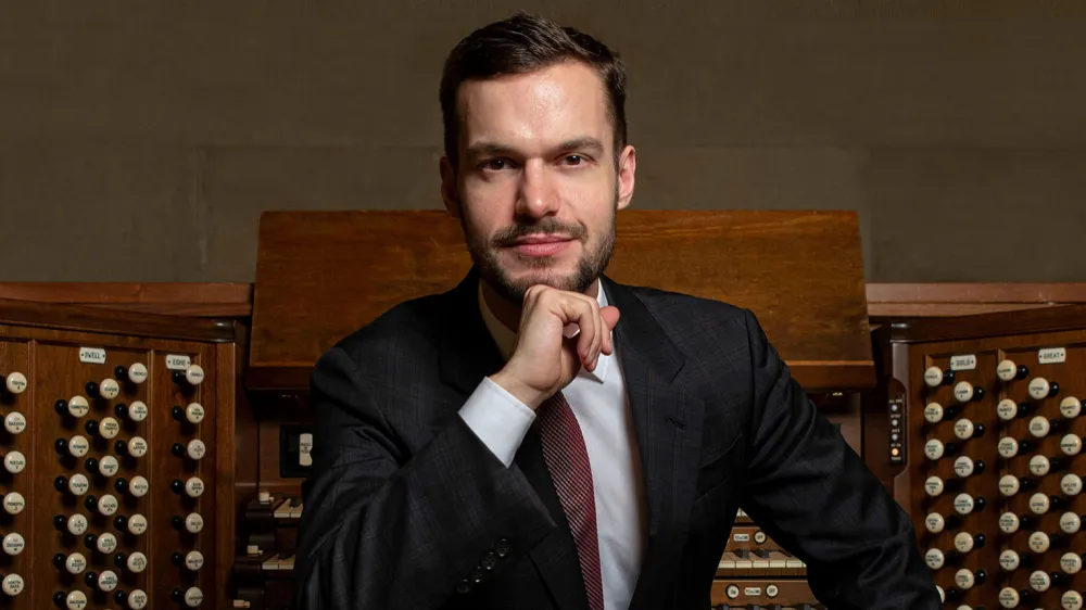 Nathan Laube je ta hip eden najbolj atraktivnih organistov, danes pa bo nastopil v Plečnikovi cerkvi v &Scaron;i&scaron;ki. F osebni arhiv umetnika 