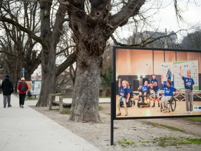 Razstava je na ogled v okviru projekta Vseslovenska akcija ozave&scaron;čanja o socialnem vključevanju invalidov.