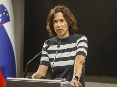  Vesna Bergant Rakočević, vi&scaron;ja sodnica - podpredsednica Vi&scaron;jega sodi&scaron;ča- 06.07.2023 - izjava ministrice za javno upravo Sanje Ajanović Hovnik ter predsednice Državnega zbora mag. Ur&scaron;ke Klakočar Zupančič na temo plačnega dogovora s sodno vejo oblasti. //FOTO: Luka Cjuha